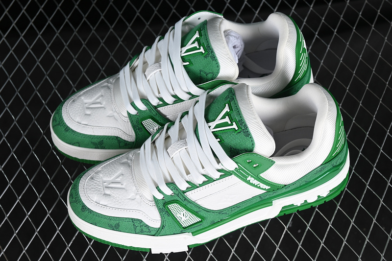 EyeConicWear-louis-vuitton-trainer-green-white-sneakers-5