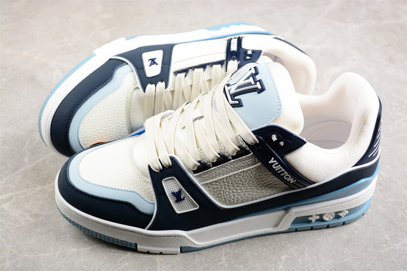 EyeConicWear-louis-vuitton-trainer-sea-blue-blue-white-sneakers-4